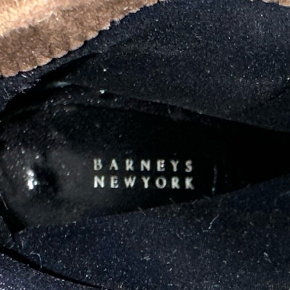 Barney’s Booties - Picture 4 of 6